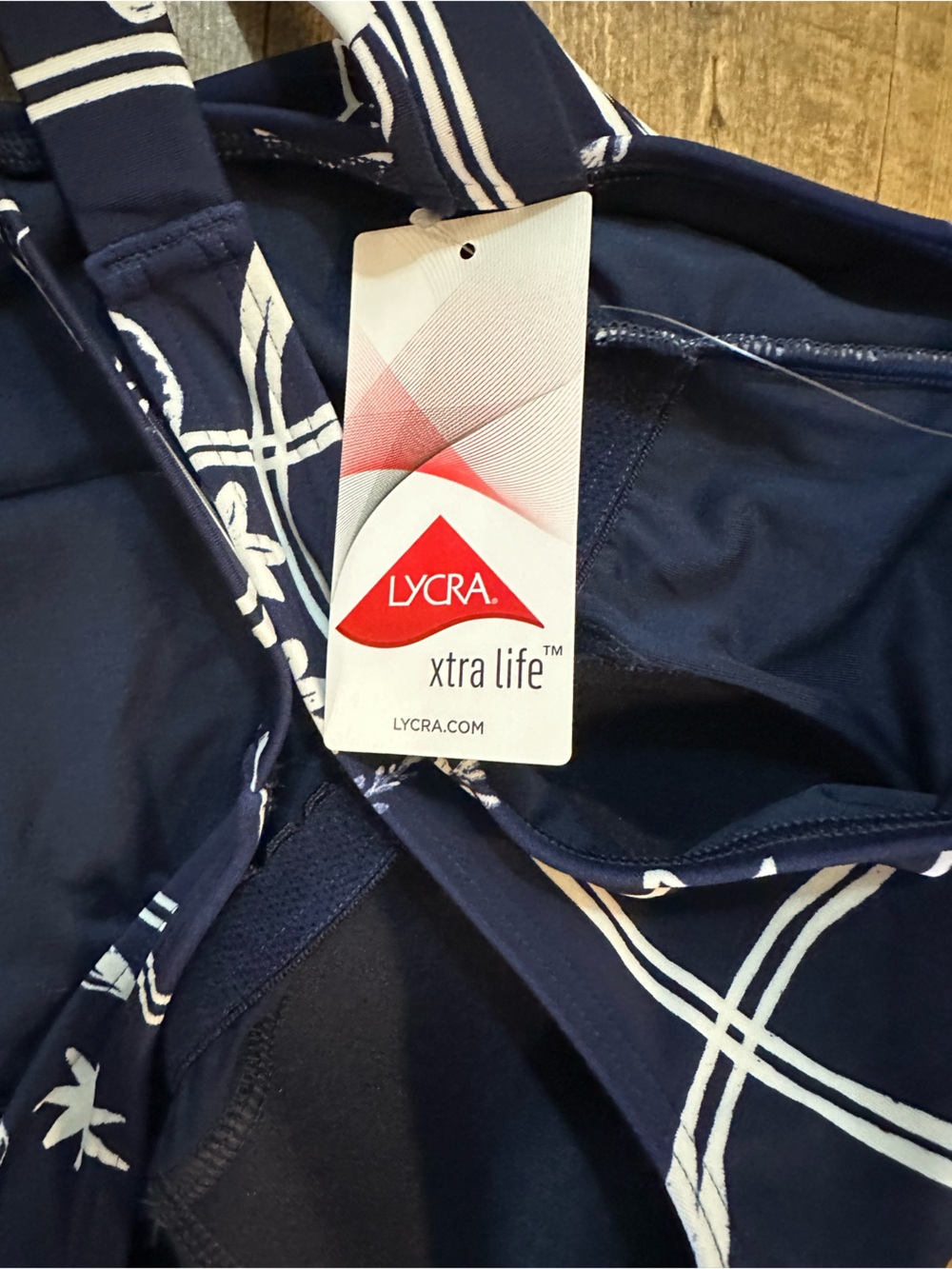 Lands' End Women’s Tugless X-back One Piece Swimsuit - Picture 4 of 6